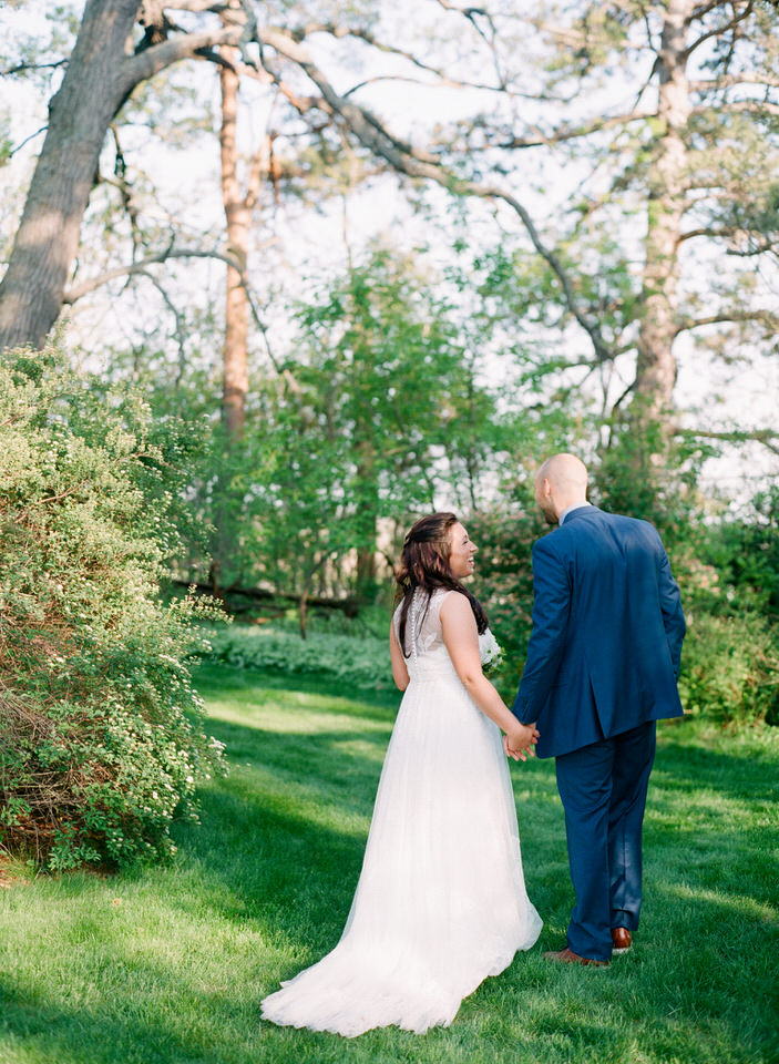 Photographer:&nbsp; Amanda Nippoldt Photography | Planner: The Simply Elegant Group,&nbsp; Jamie &nbsp; Venue: |&nbsp; The Farm at Dover &nbsp;| Cake-&nbsp; Aggie's Cakes in Waukesha &nbsp;| DJ-&nbsp; Double Platinum DJ Services &nbsp;| Catering- All Occasions Catering/ Bubb's BBQ | Videography- &nbsp; Simply Love Films