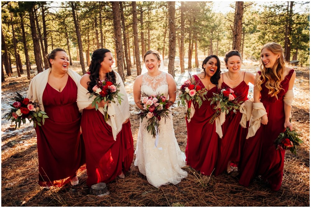  Bride with her bridesmaids 