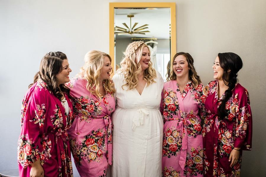  bride and the bridesmaids 