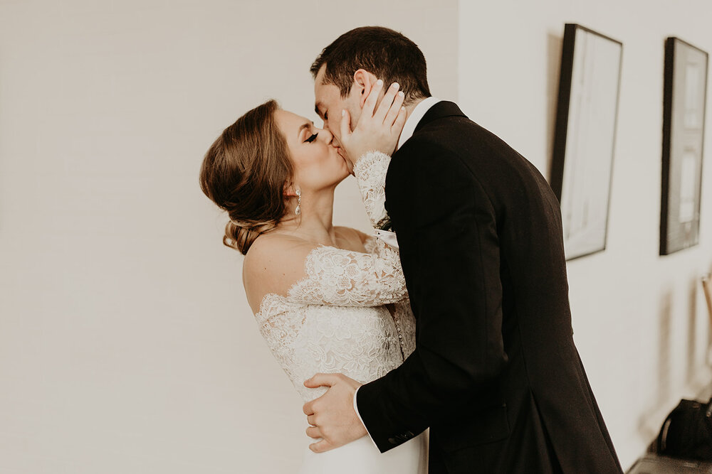 First kiss in the Parliment Room at University Club Chicago
