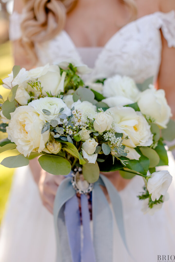 Bride's bouquet at Ivory Oak Wedding