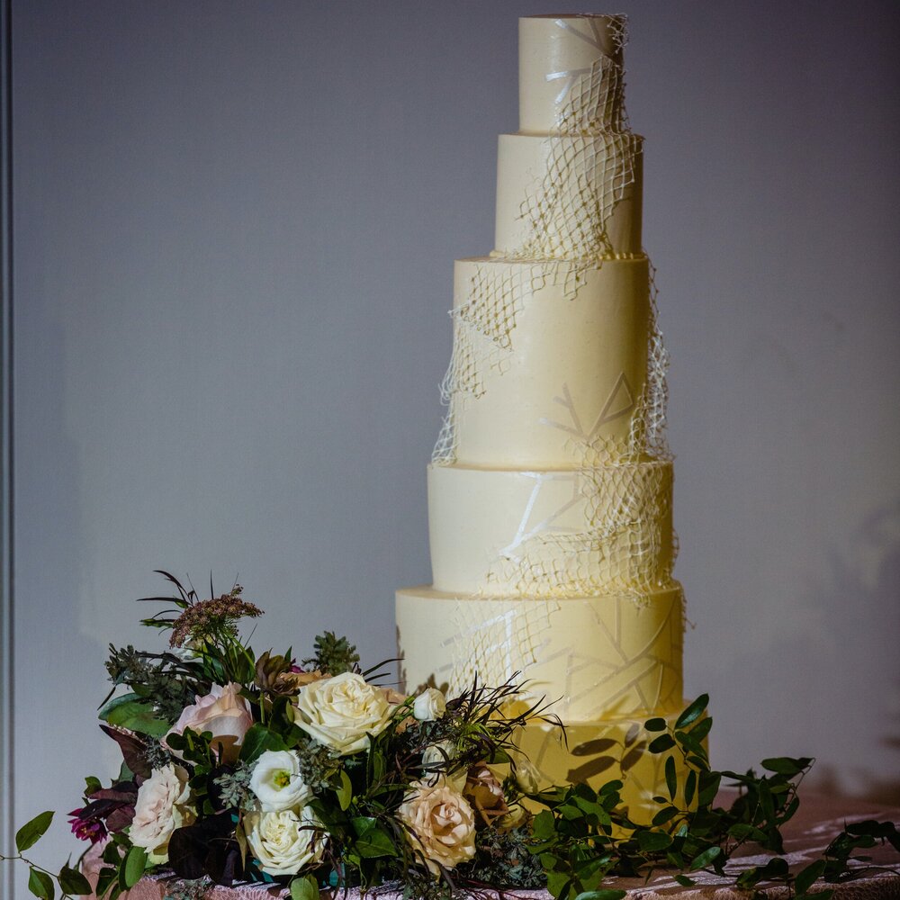 modern six tier wedding cake