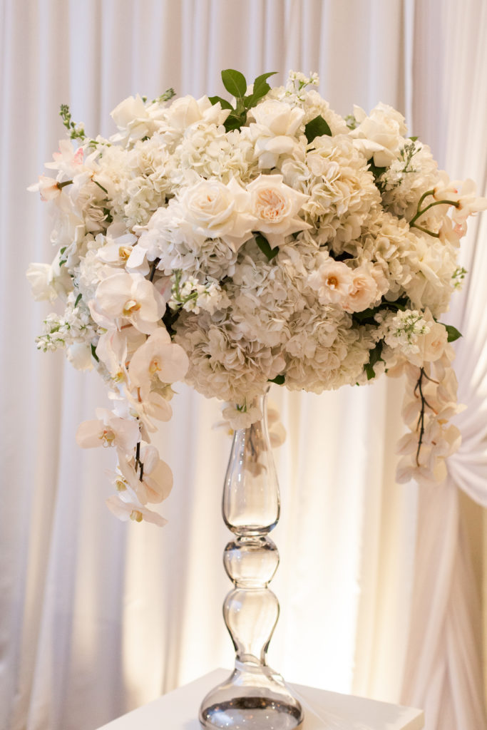 Fairmont Hotel Chicago wedding floral arrangements by Kehoe Designs