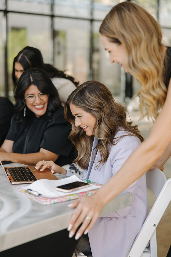 how to be become a wedding planner
