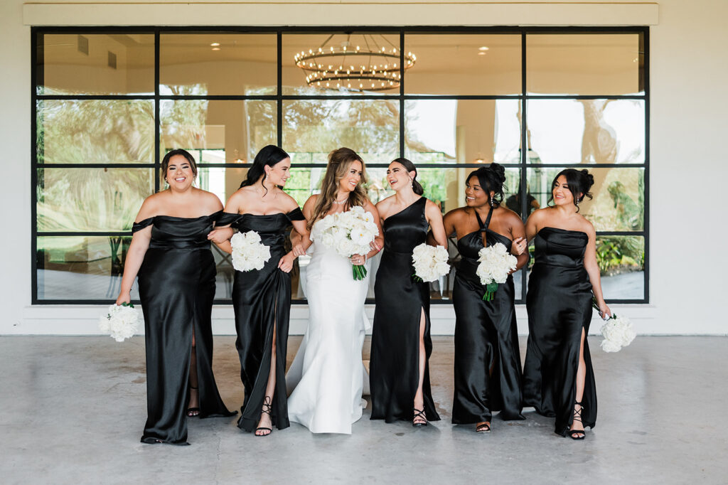 Bridal party outside The Arlo in Austin TX